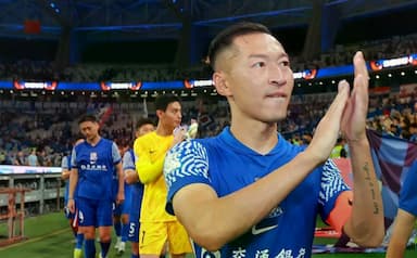 中超球队上海申花不敌马来超柔佛新山，无缘亚冠精英赛连胜并排倒数第三_申花队_比赛_奥斯卡