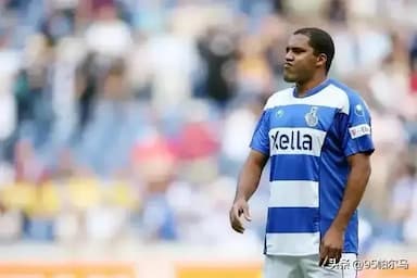 生不逢时的胖子，惹是生非的巨婴，拿了金靴，效力了14家球队_埃尔顿_不莱梅_巴西