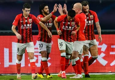 上港中锋位置冬窗需要补强！球迷建议引进基莱斯，顶替古斯塔沃_穆斯卡特_中超_本赛季